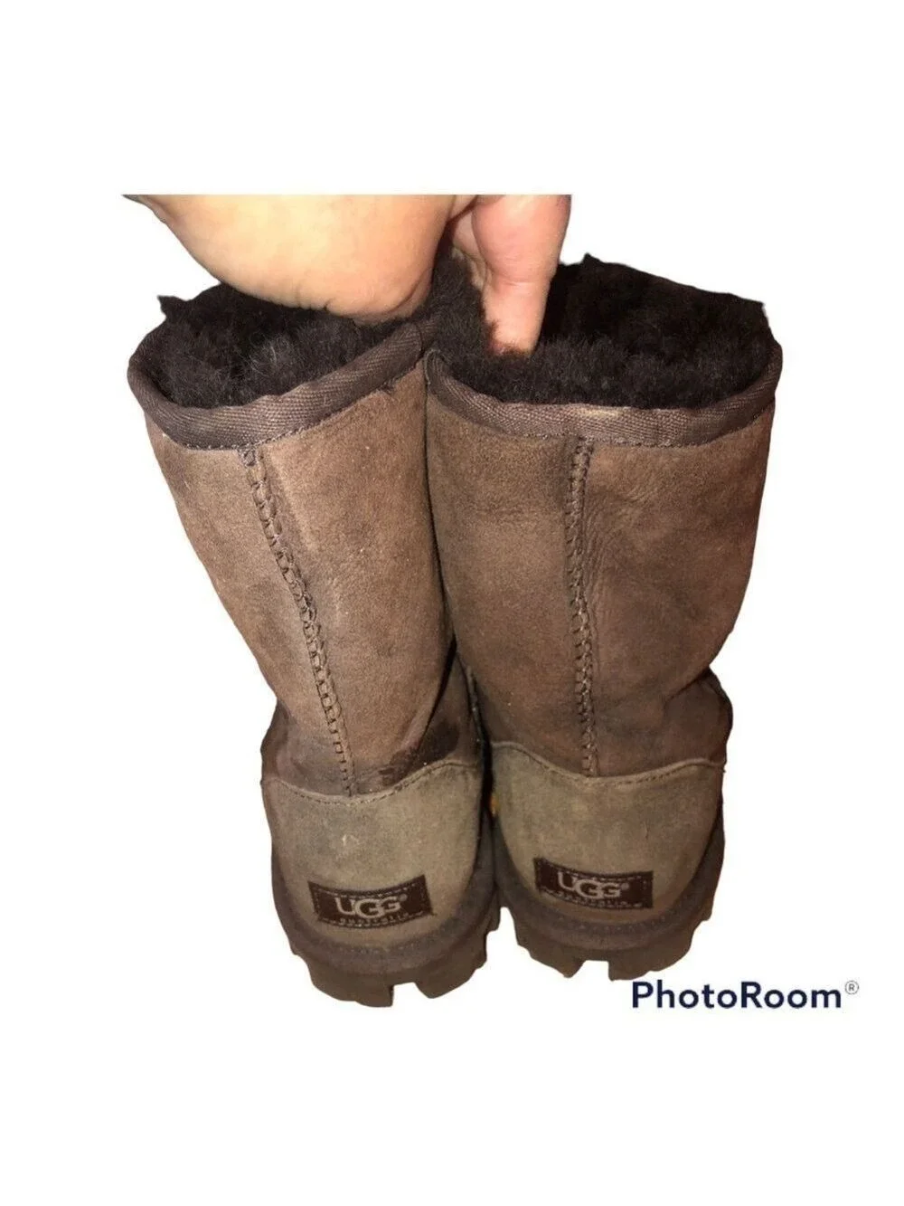 Ugg Essential Short Classic Boot